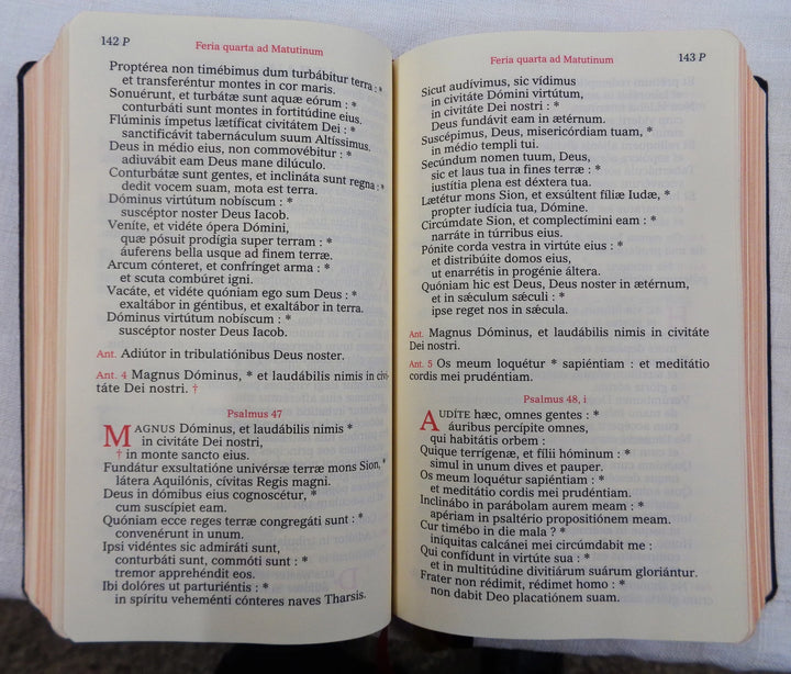 Roman Breviary (2 Volume Set: Includes Usa Propers)